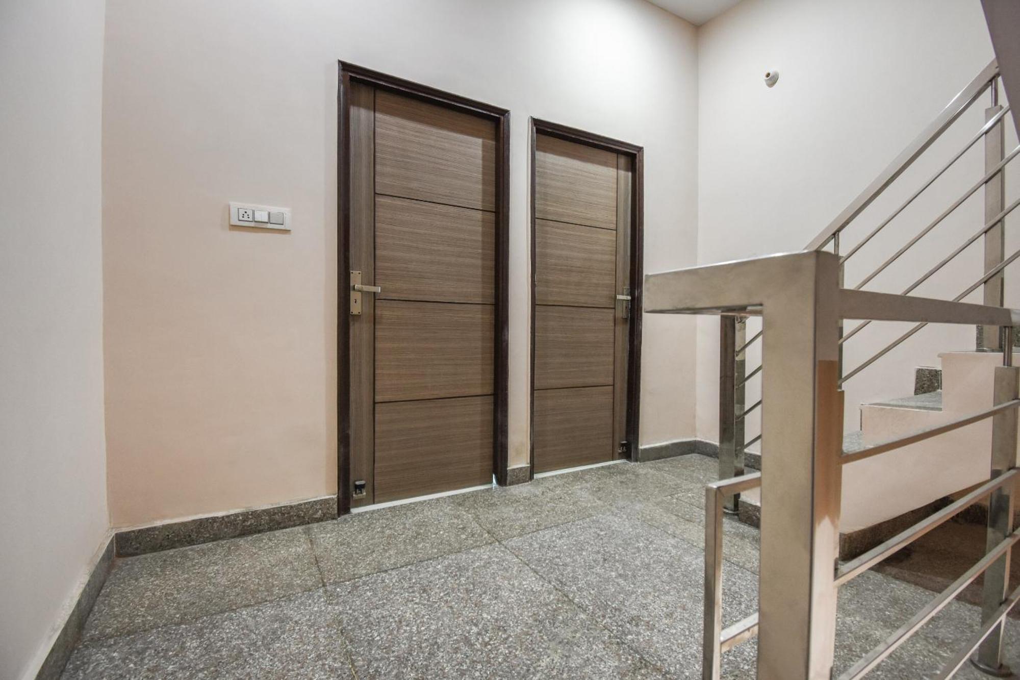 Hotel O Hi Tech Панчкула Экстерьер фото